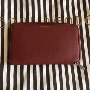 SOLD Henri Bendel Wallet